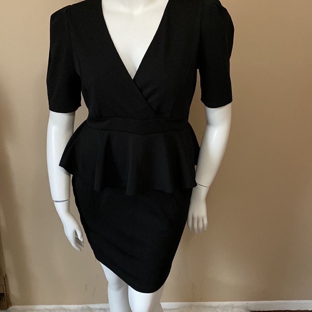 NWT Fashion Nova Black Peplum Dress - Size:1X - Picture 10 of 16